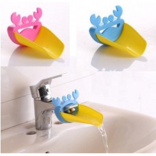 URToys 2 Pcs Cute Crab Bathroom Water Faucet Extender for Kid Hand Washing Child Gutter Sink Guide - B078TGCH33